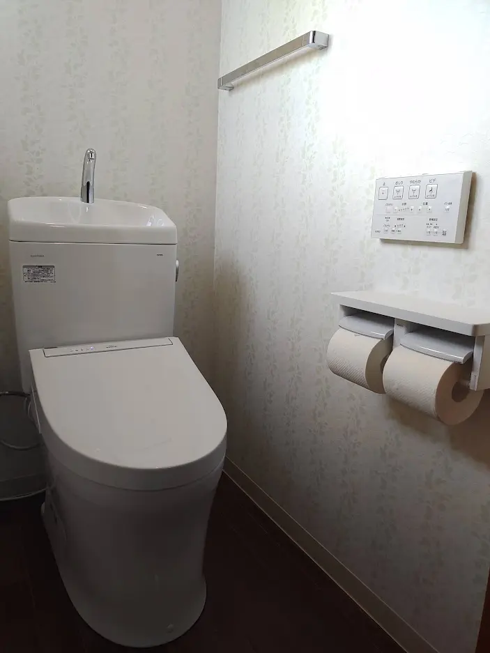 【倉敷市】トイレリフォームで内装も一緒に変えて気分もリフレッシュ！