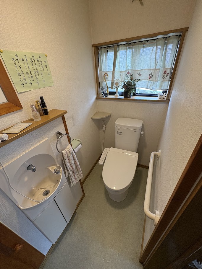 【倉敷市】トイレリフォーム 25年使用したトイレを心機一転!