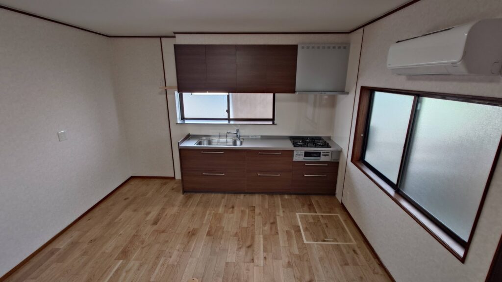 【倉敷市】使い勝手とデザインを一新！明るく機能的なキッチンへ