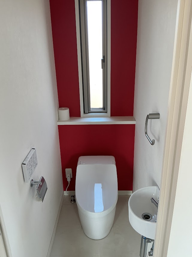 【総社市】予算内で実現！憧れのタンクレス風トイレリフォーム