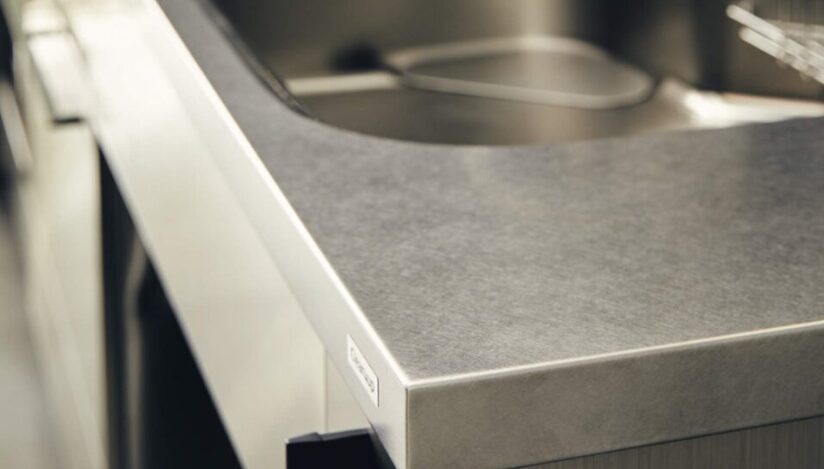 キッチンの「ワークトップ（天板）」素材別メリット・デメリット